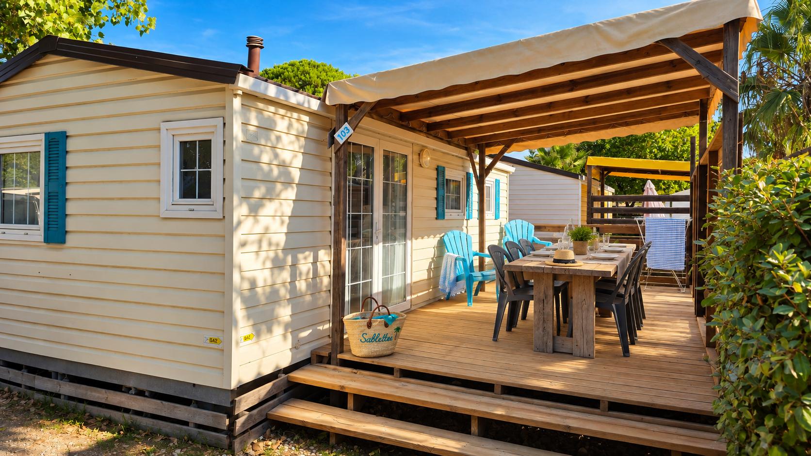 Mobil-home 2 chambres avec grande terrasse couverte au camping Les Sablettes, Grau d'Agde