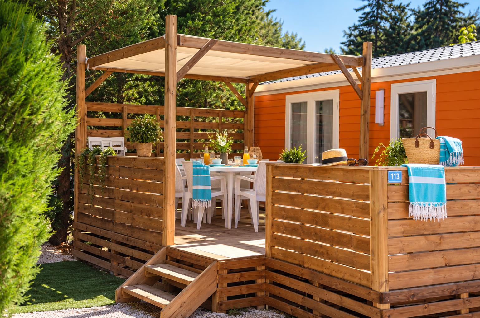 Mobil-home 28 m² 2 chambres 6 personnes avec terrasse en bois couverte au camping Les Sablettes, Grau d'Agde