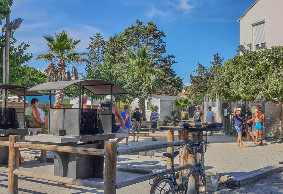 camping location barbecue herault